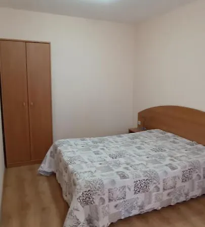 чудесно място с басейн плама -обзор Апартамент *