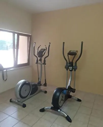 чудесно място с басейн 