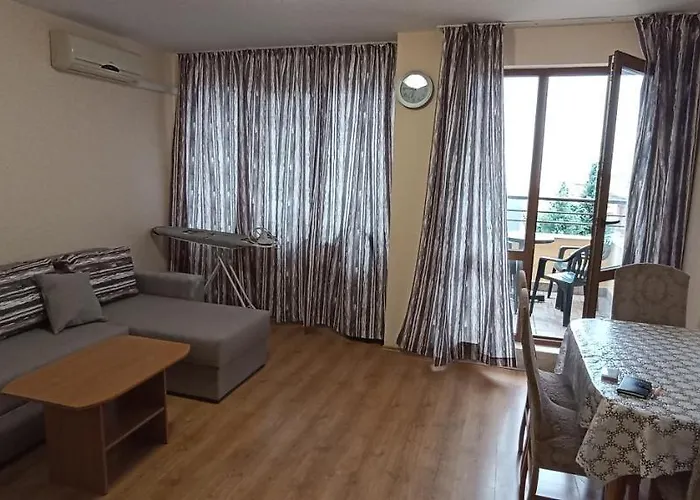 Apartament чудесно място с басейн 